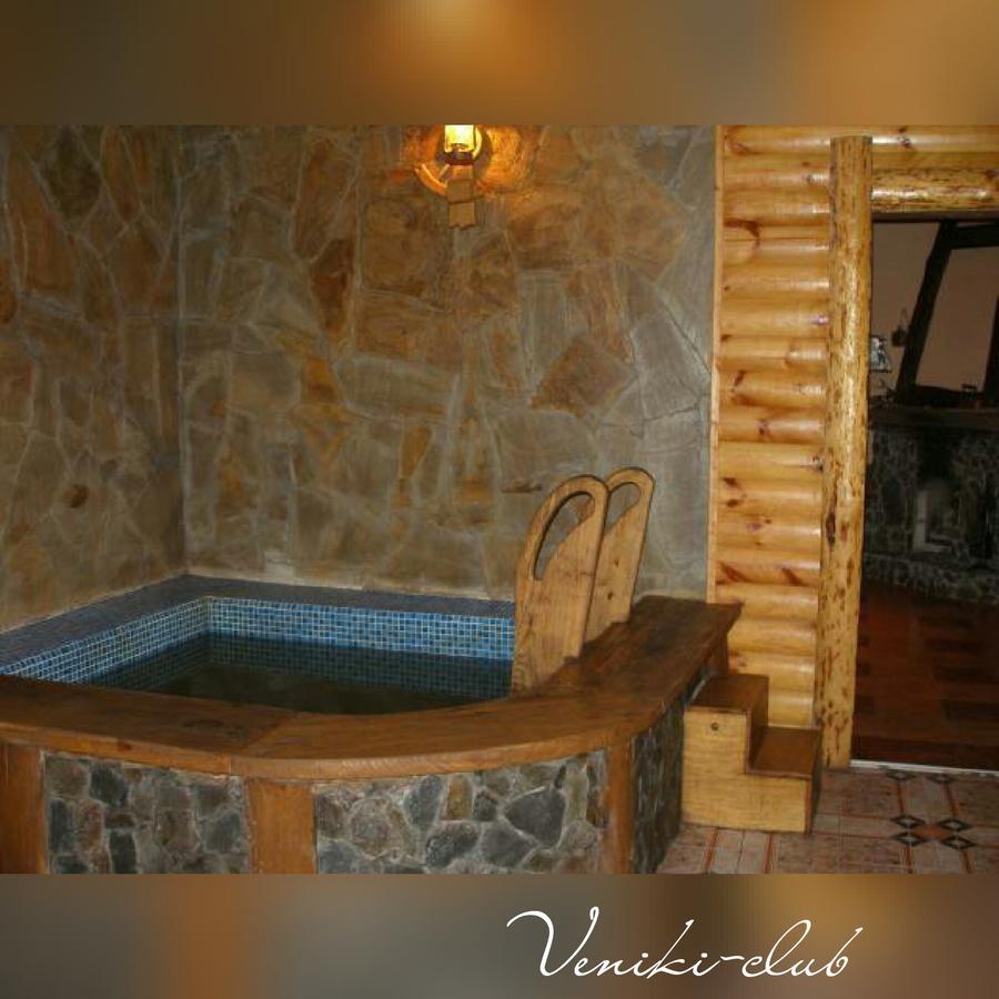 Hotel Veniki-Club Vorzel Exteriér fotografie